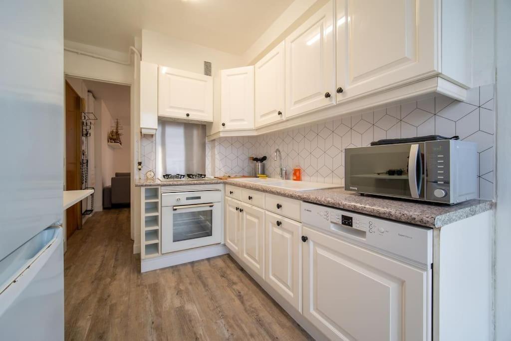 Fully Equipped Apartment Balcony Sleeps 7 Wifi Марсель Экстерьер фото